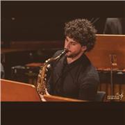 Docente di saxofono impartisce lezioni in presenza e online a ragazzi e adulti che hanno intenzione di intraprendere lo studio dello strumento tramite metodologie didattiche personificate, in base ai desideri, caratteristiche ed esigenze di ognuno.Disponi